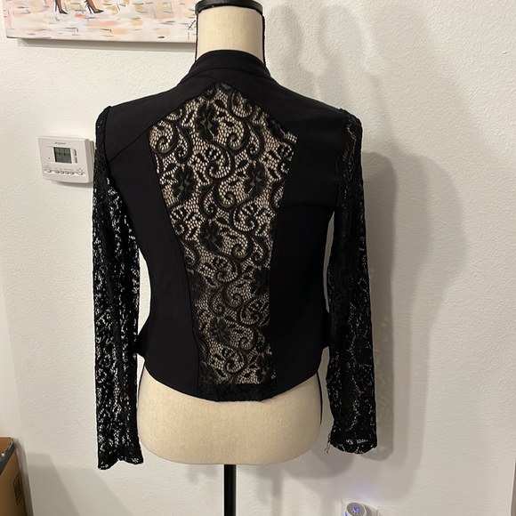 Women’s Black Jacket size small - Picture 2 of 4